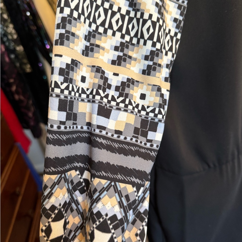 Hale Bob Black White Blue Tan Design Long Sleeve Pullover Dress Sz L Knee Length - Picture 7 of 16